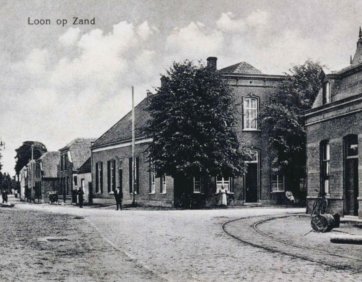Familie- En Groepsverblijf Het Voorhuis Loon op Zand 外观 照片